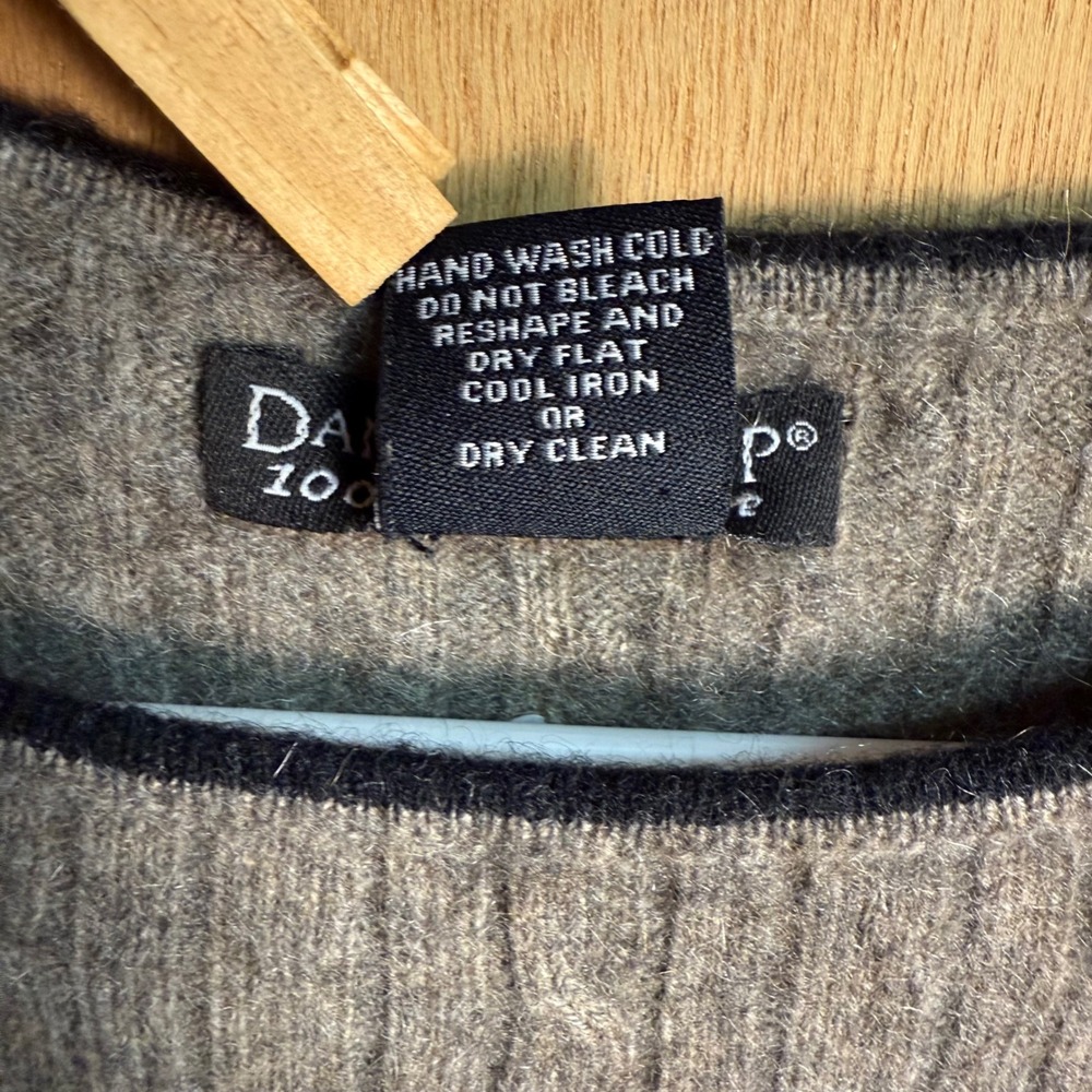 Daniel Bishop 100% Cashmere Cable Knit Sweater Vest‎ Taupe Brown Womens Large - Picture 4 of 6